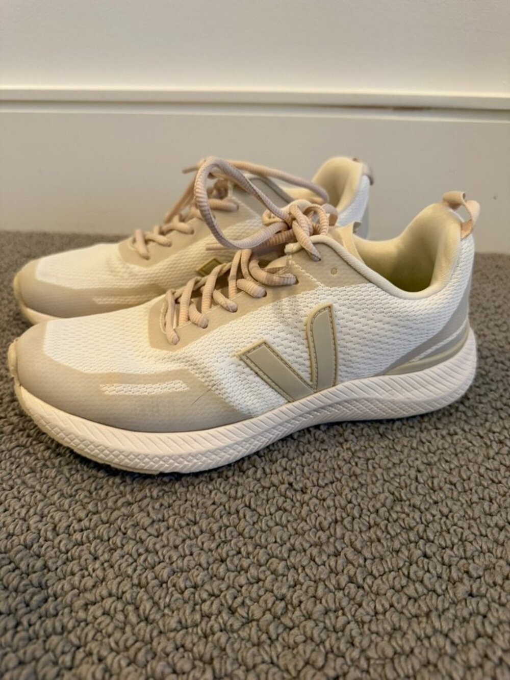 Veja White & Cream Sneakers - Size 7